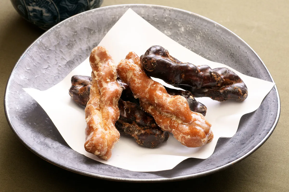 かりんとうの歴史を深堀り!黒糖かりんとうと白かりんとうの違いとは